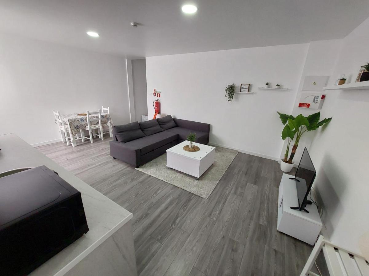 Midtown Pdl Apartment ปอนตาเดลกาดา ภายนอก รูปภาพ